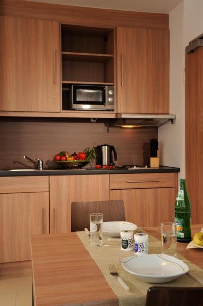 Sleep In - Bielefeld Boardinghouseアパートホテル エクステリア 写真